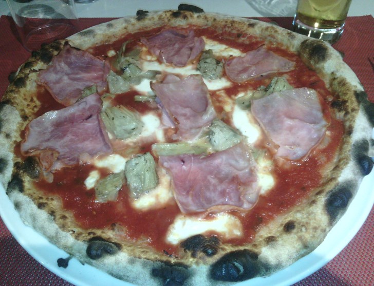 pizza ristorante italiano Cuore Rosso Paros