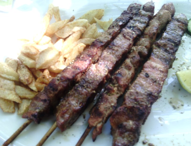 ristorante Chalki Naxos griglia piazza