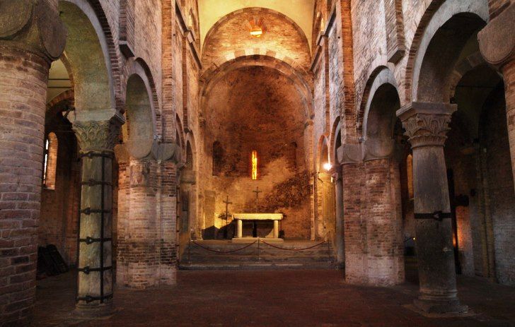 Santo Stefano Alle Sette Chiese A Bologna Storia Curiosita E Leggende